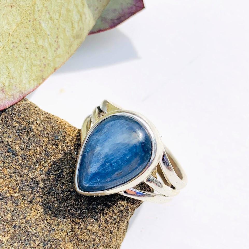 Cute Dancing Silver Sheen Blue Kyanite Sterling Silver Ring (Size 6) - Earth Family Crystals