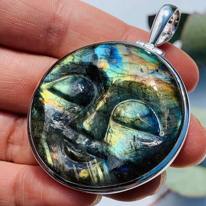 Amazing Tranquil Moon Goddess Face Labradorite Sterling Silver Pendant (Includes Silver Chain) #5 - Earth Family Crystals