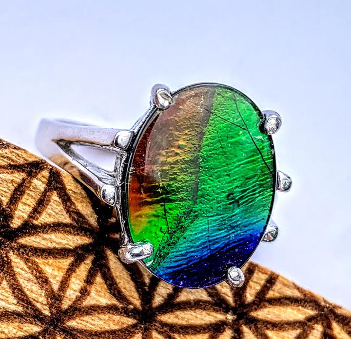 High Grade Quartz Capped Alberta Ammolite Ring in Sterling Silver (Size 9.5)