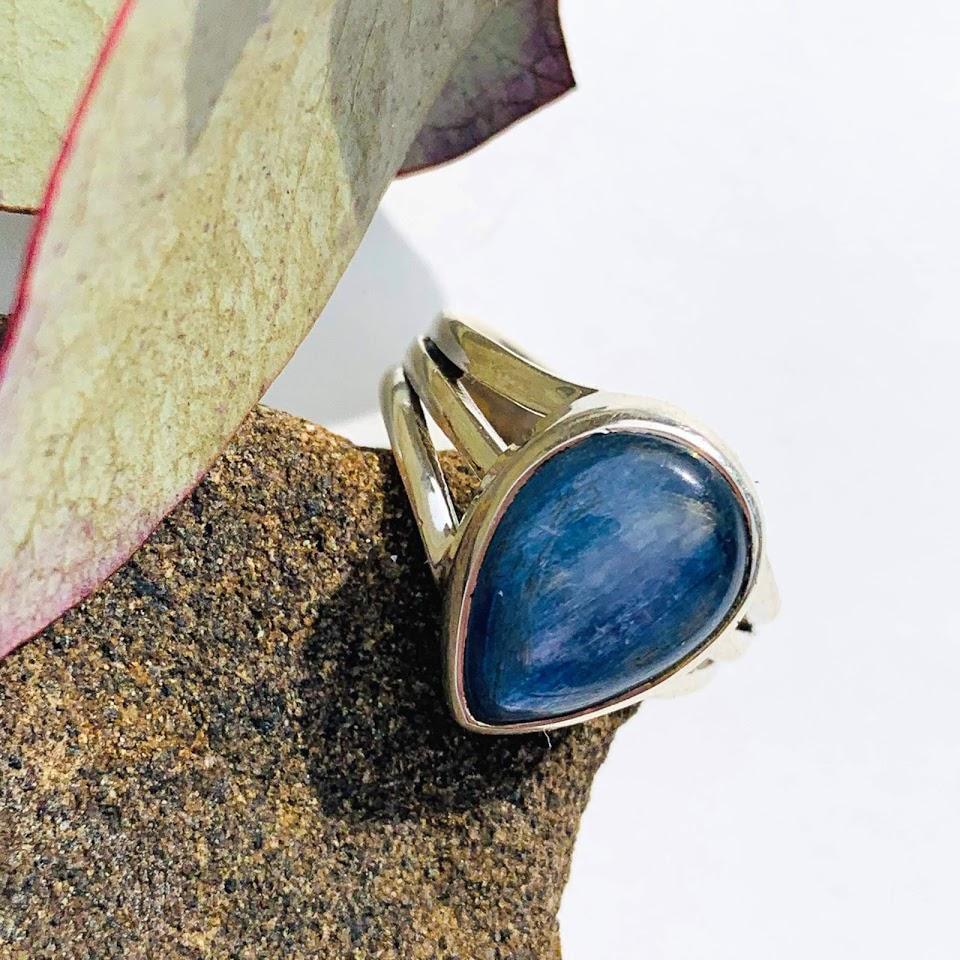 Cute Dancing Silver Sheen Blue Kyanite Sterling Silver Ring (Size 6) - Earth Family Crystals
