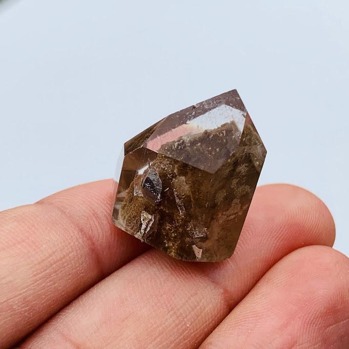 Cute Shamanic Dream Quartz Mini Standing Tower #3 - Earth Family Crystals