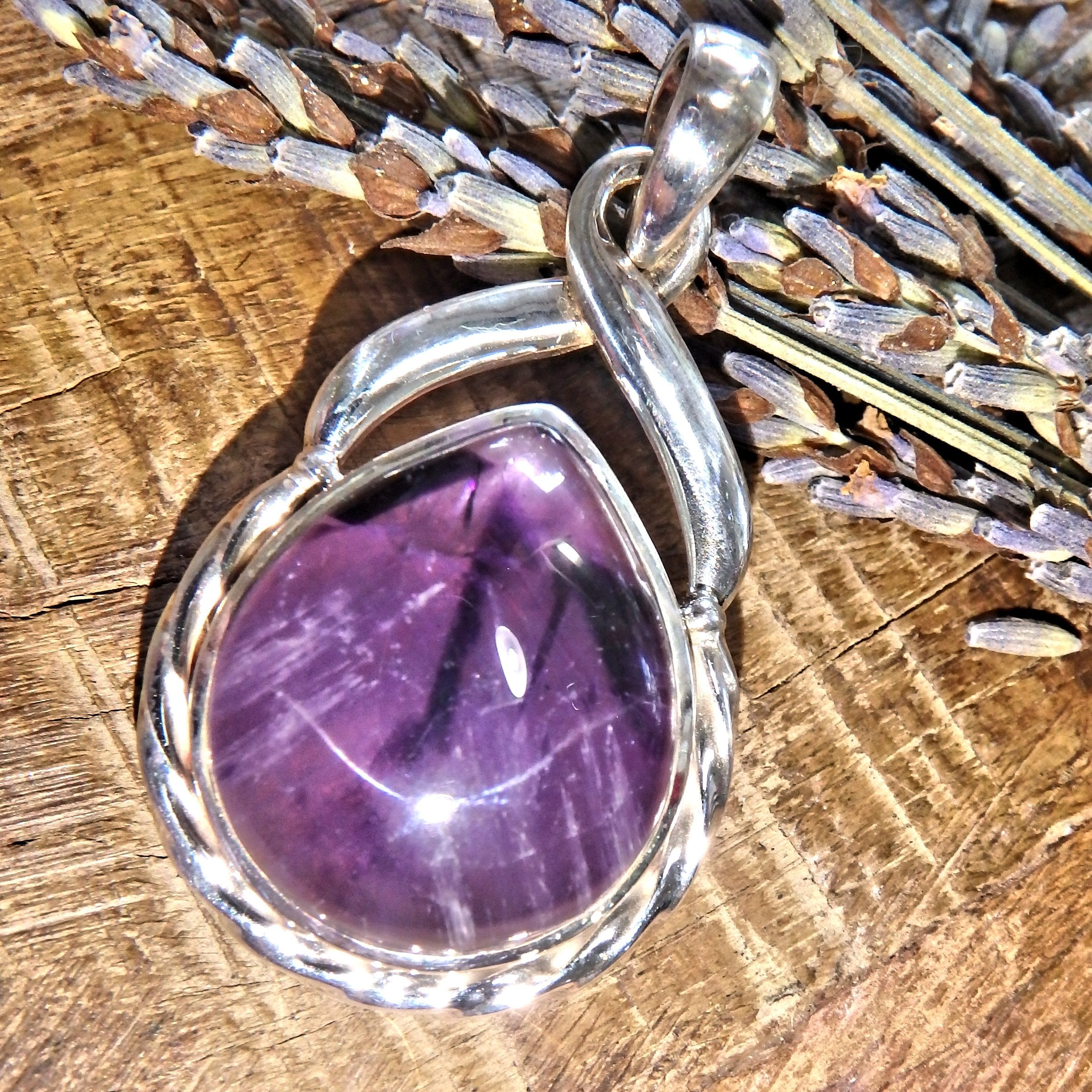 Optical Purple Amethyst Sterling Silver Pendant (Includes Silver Chain)