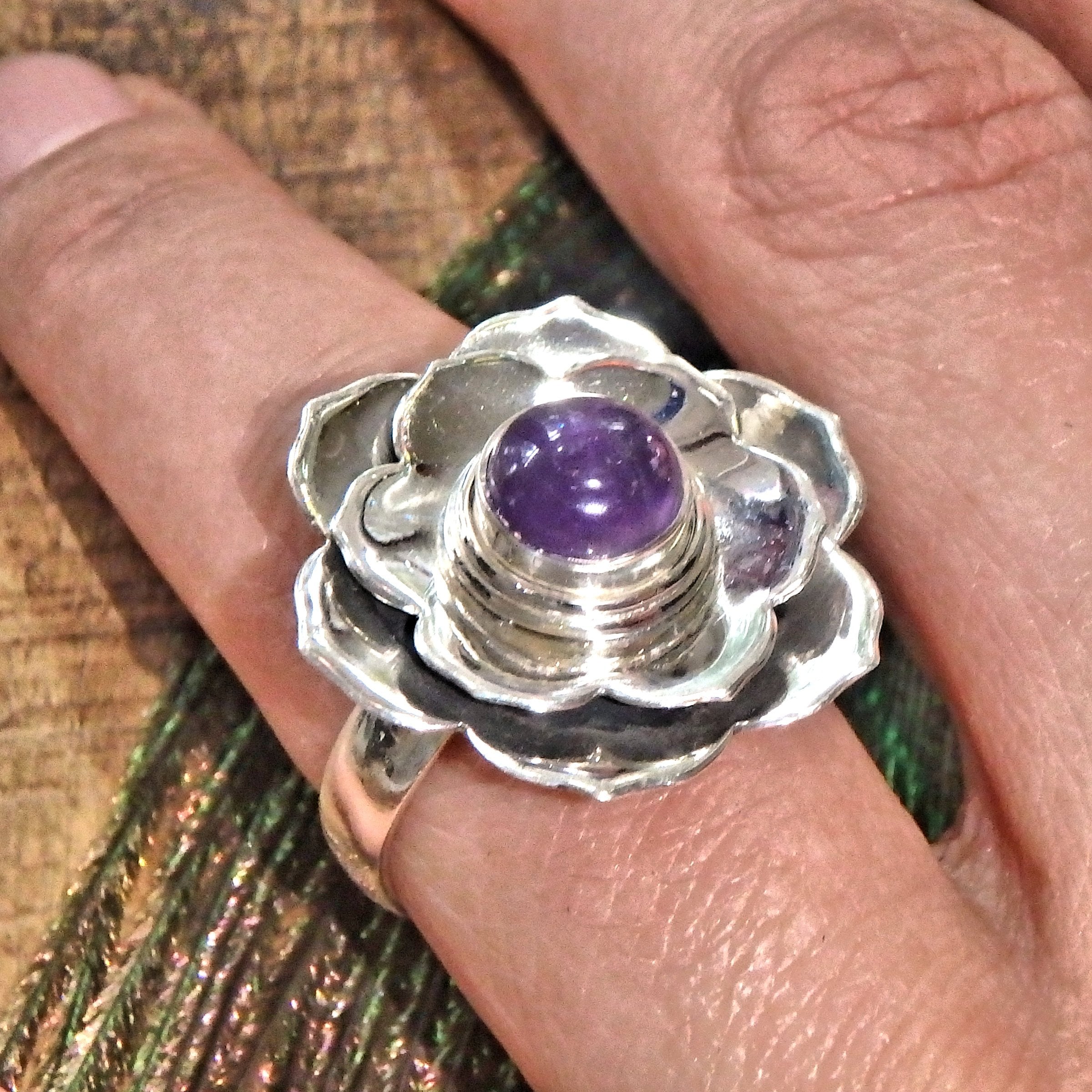 Pretty Statement Flower Amethyst Sterling Silver Ring (Size 7) - Earth Family Crystals