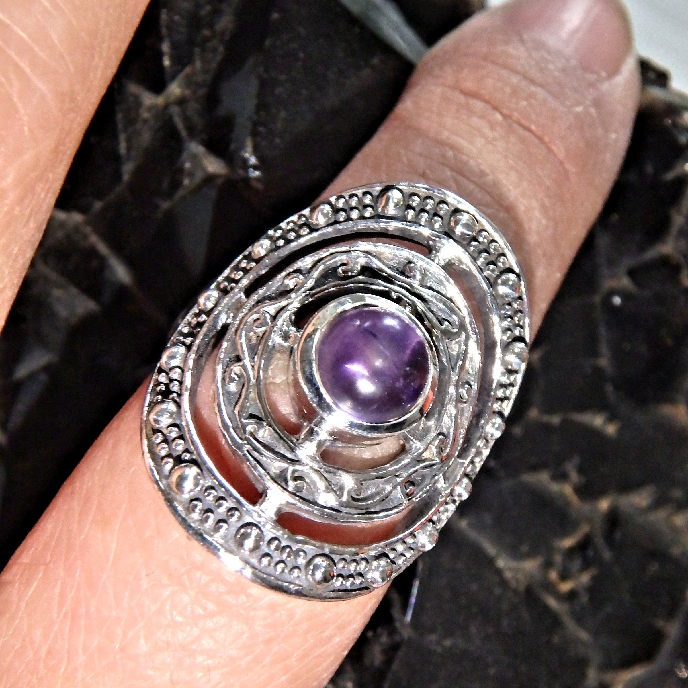 Optical Purple Amethyst Statement  Gemstone Ring in Sterling Silver (Size 8)