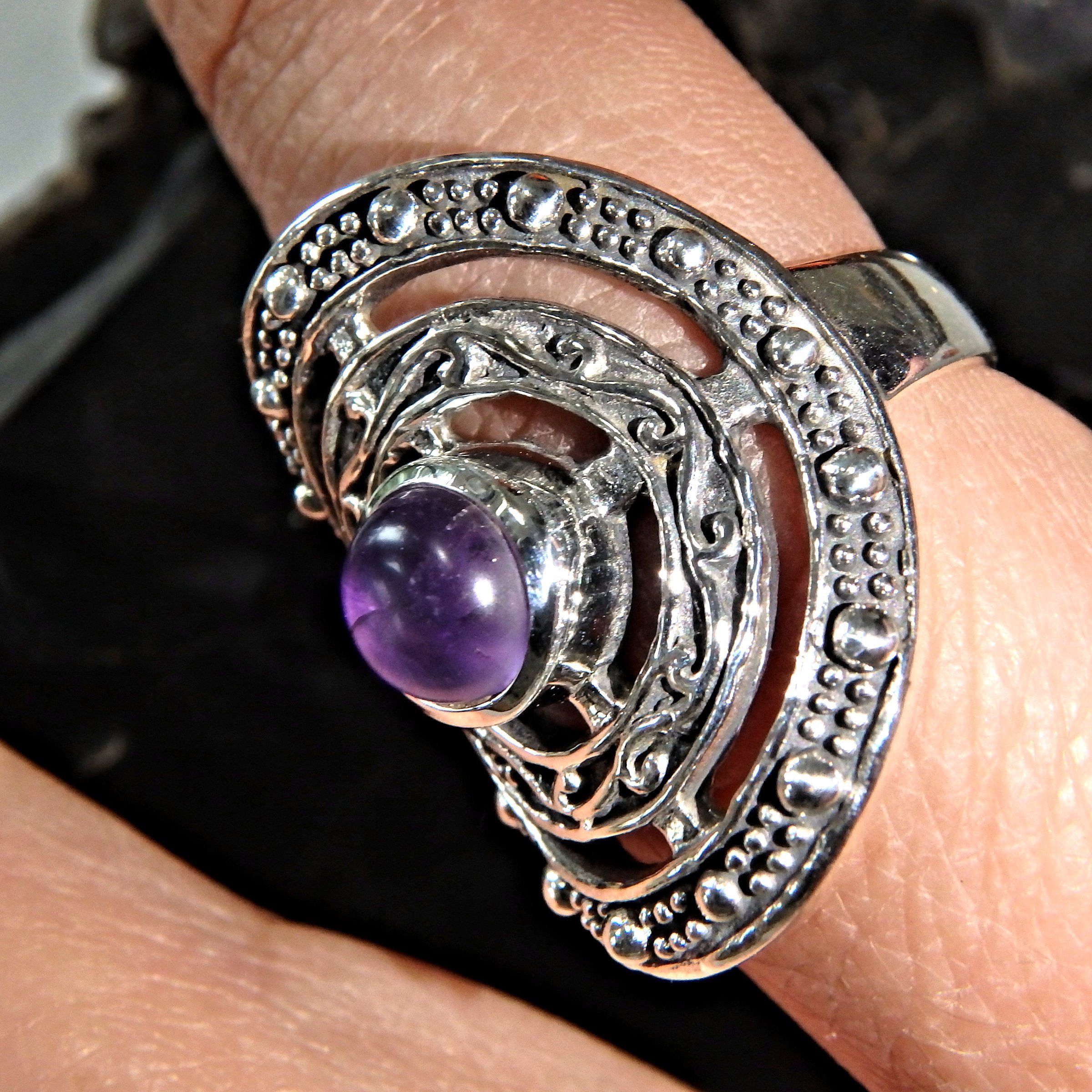 Optical Purple Amethyst Statement  Gemstone Ring in Sterling Silver (Size 8)