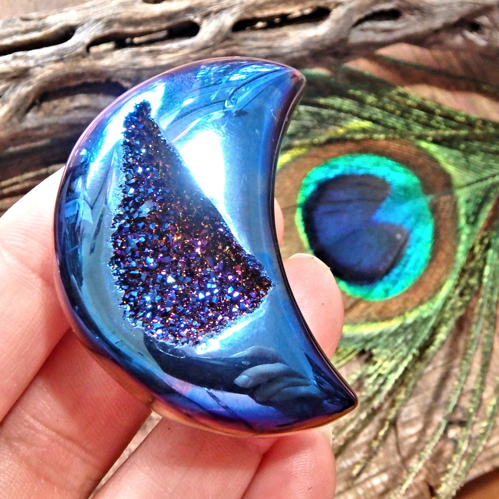 Adorable Druzy Sparkle Cobalt Blue Aura Quartz & Agate Geode Crescent Moon Carving - Earth Family Crystals