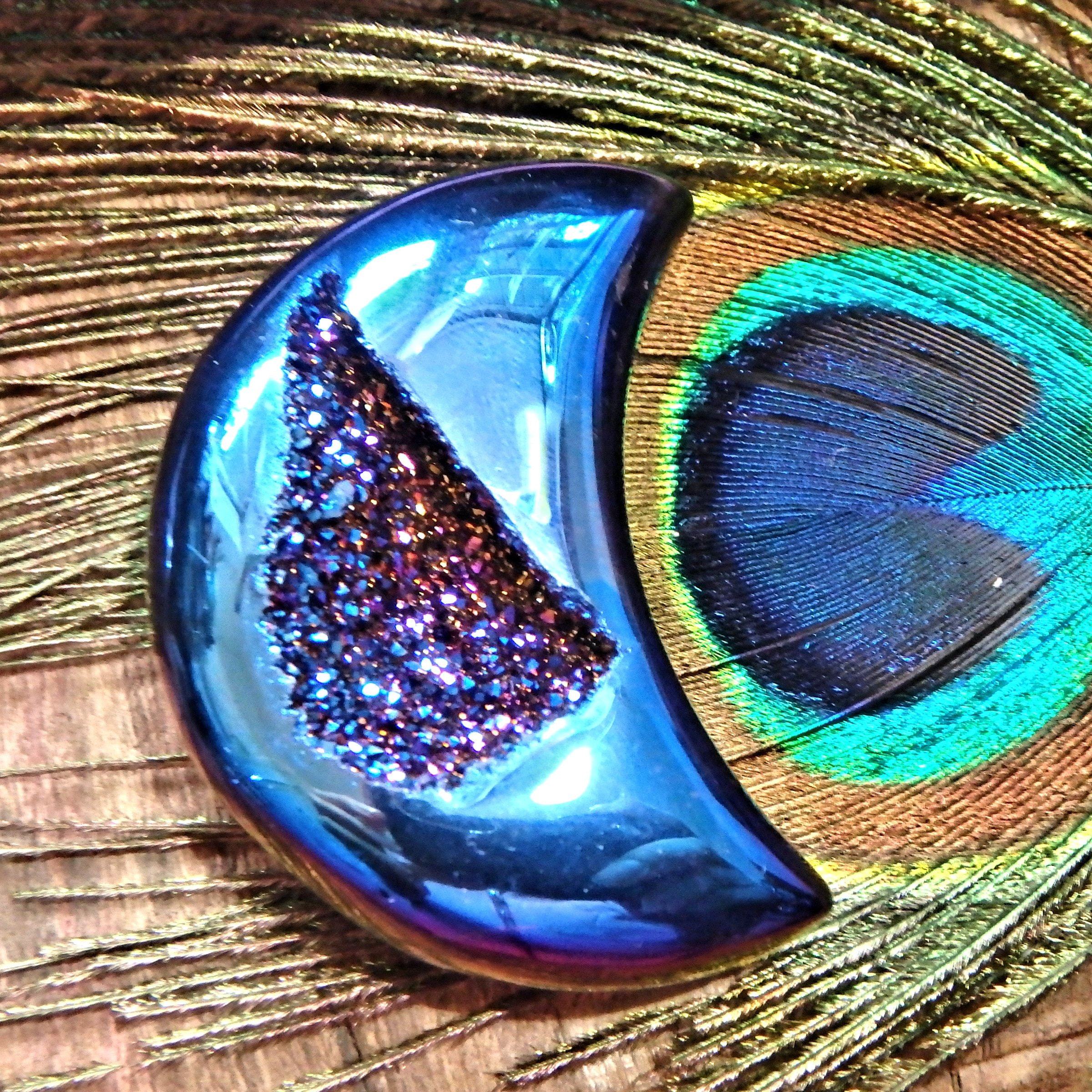 Adorable Druzy Sparkle Cobalt Blue Aura Quartz & Agate Geode Crescent Moon Carving - Earth Family Crystals