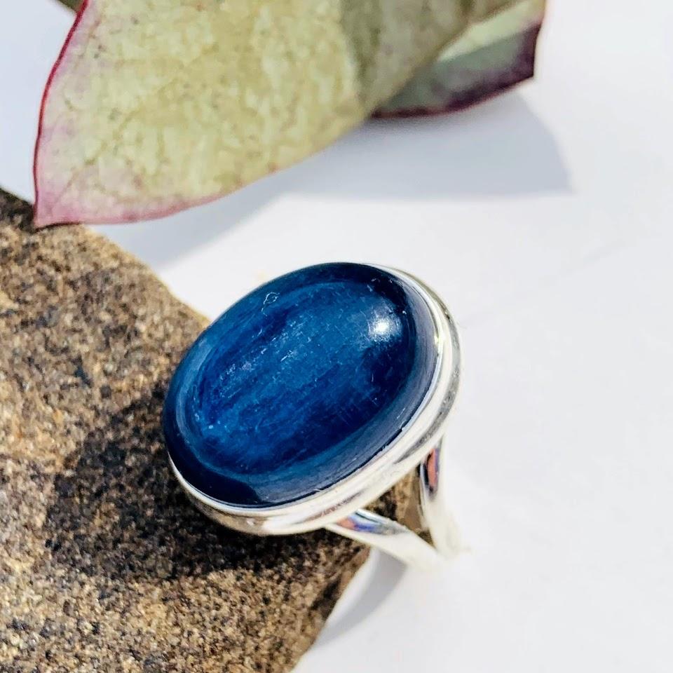 Fabulous Color Depth~Deep Blue Kyanite Sterling Silver Ring (Size 7) - Earth Family Crystals