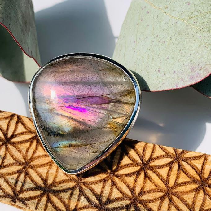 Chunky & Rare Purple & Pink Labradorite Gemstone Ring in Sterling Silver (Size 10) - Earth Family Crystals