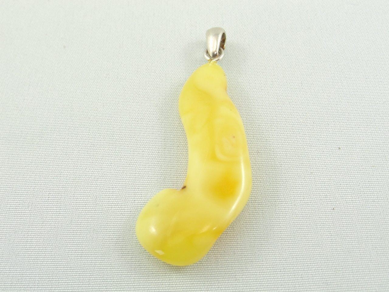 BALTIC AMBER BUTTERSCOTCH  PENDANT~ CALMS NERVES, INCREASES CONFIDENCE & MENTAL CLARITY* - Earth Family Crystals