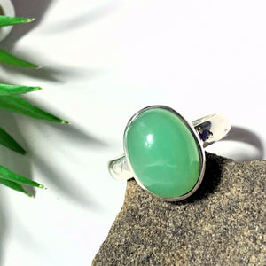 Apple Green Chrysoprase Sterling Silver Gemstone Ring (Size 10)