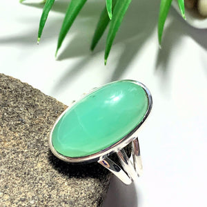 Apple Green Chrysoprase Sterling Silver Gemstone Ring (Size 8)