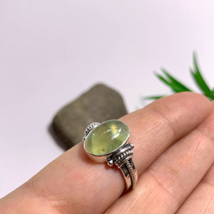 Beautiful Mint Green Prehnite Sterling Silver Ring (Size 8)