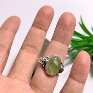 Beautiful Mint Green Prehnite Sterling Silver Ring (Size 8)