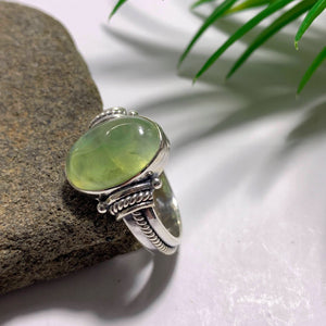 Beautiful Mint Green Prehnite Sterling Silver Ring (Size 8)