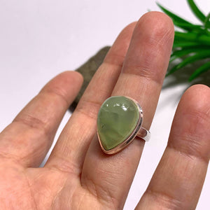 Beautiful Mint Green Prehnite With Epidote Threads Sterling Silver Ring (Size 6)