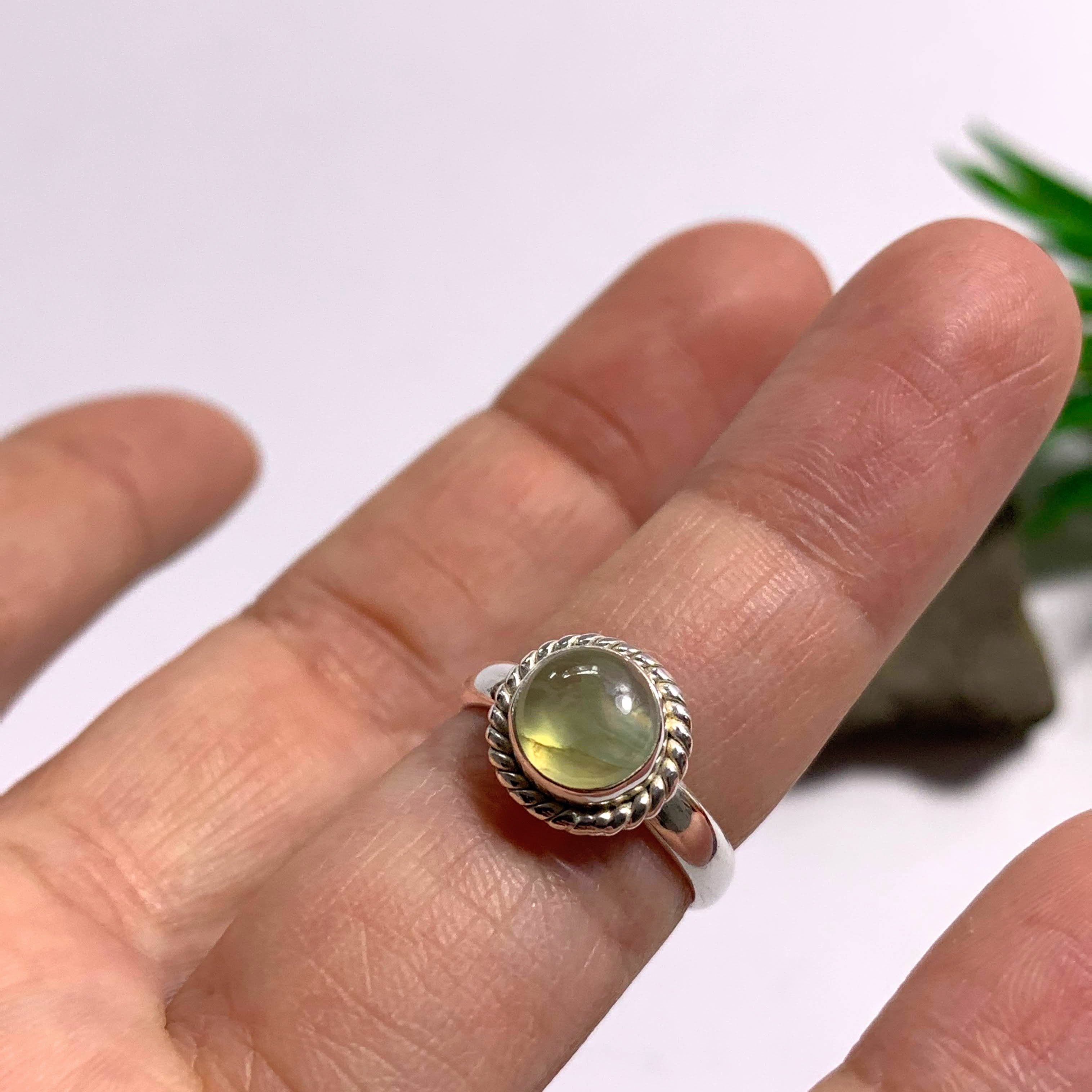 Cute Dainty Mint Green Prehnite Sterling Silver Ring (Size 5)