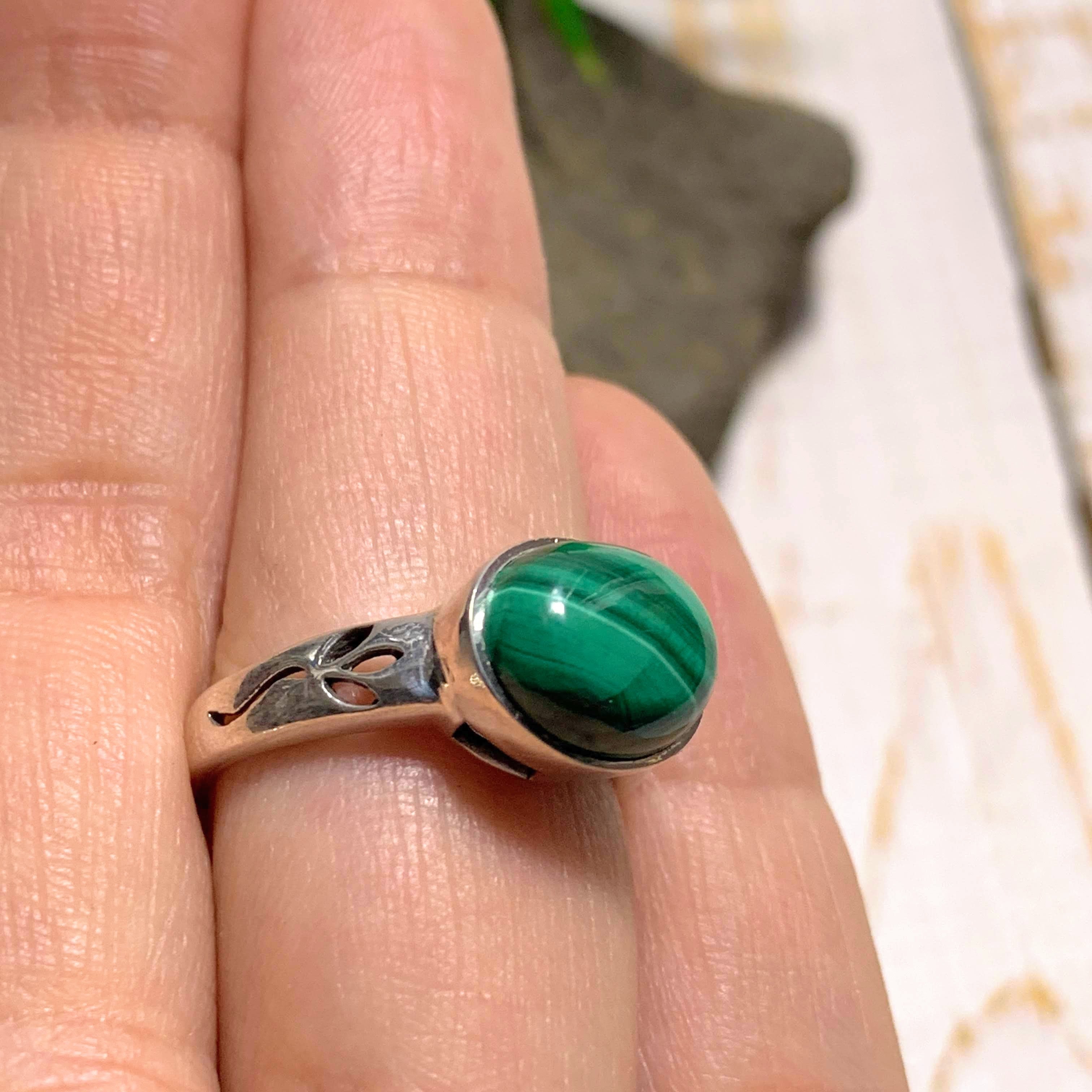 Delightful Green Patterns Malachite Sterling Silver Ring (Size 7) - Earth Family Crystals