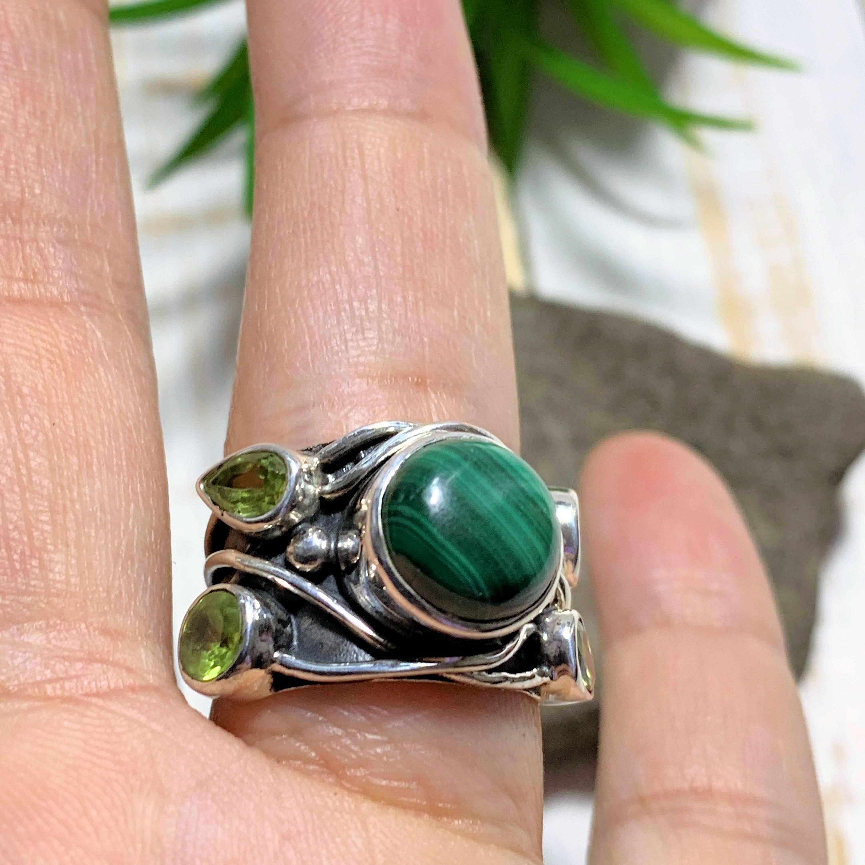 Pretty Faceted Peridot & Malachite Sterling Silver Ring (Size 7)