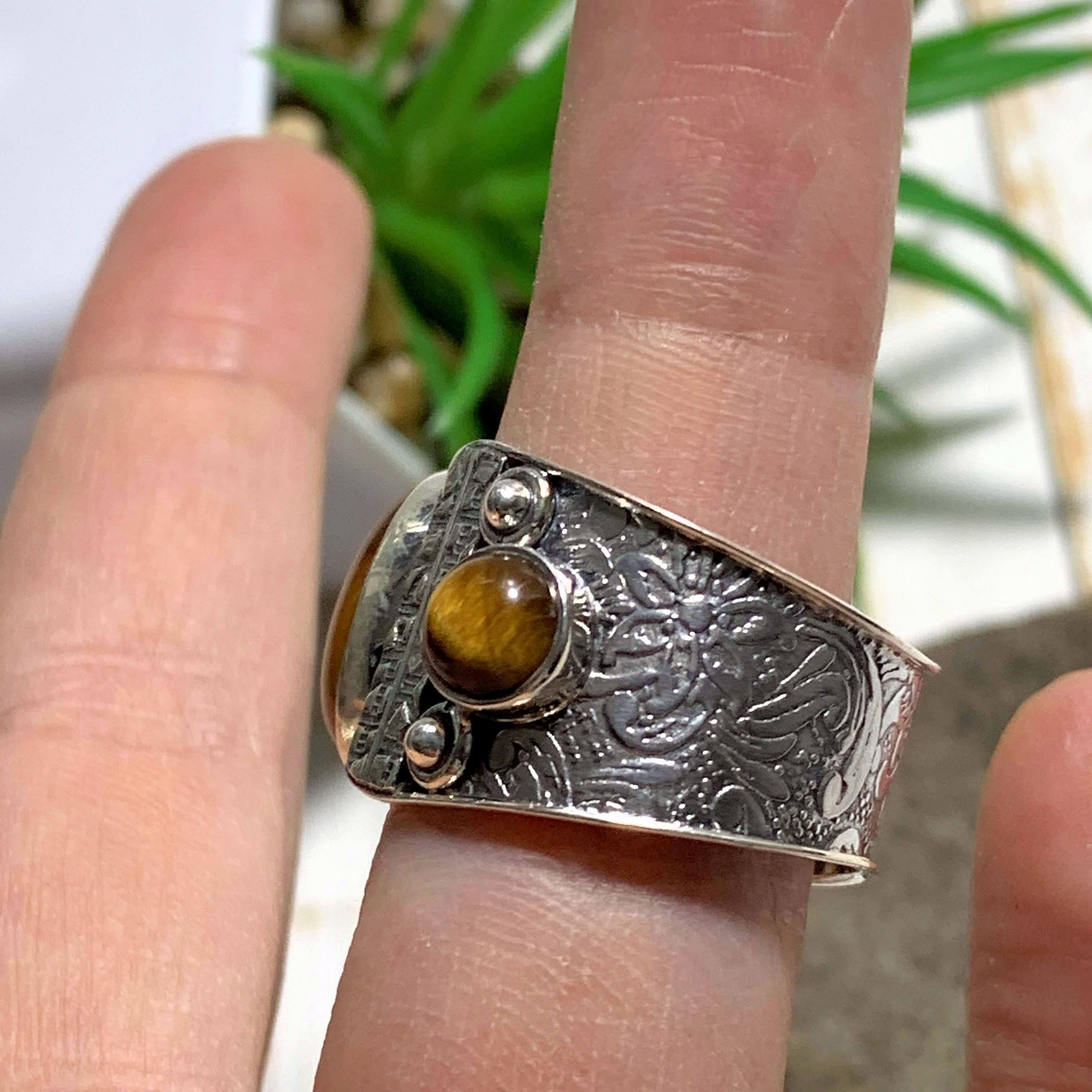 Unique Style Golden Glow Tiger Eye Sterling Silver Ring (Size 9.5) - Earth Family Crystals