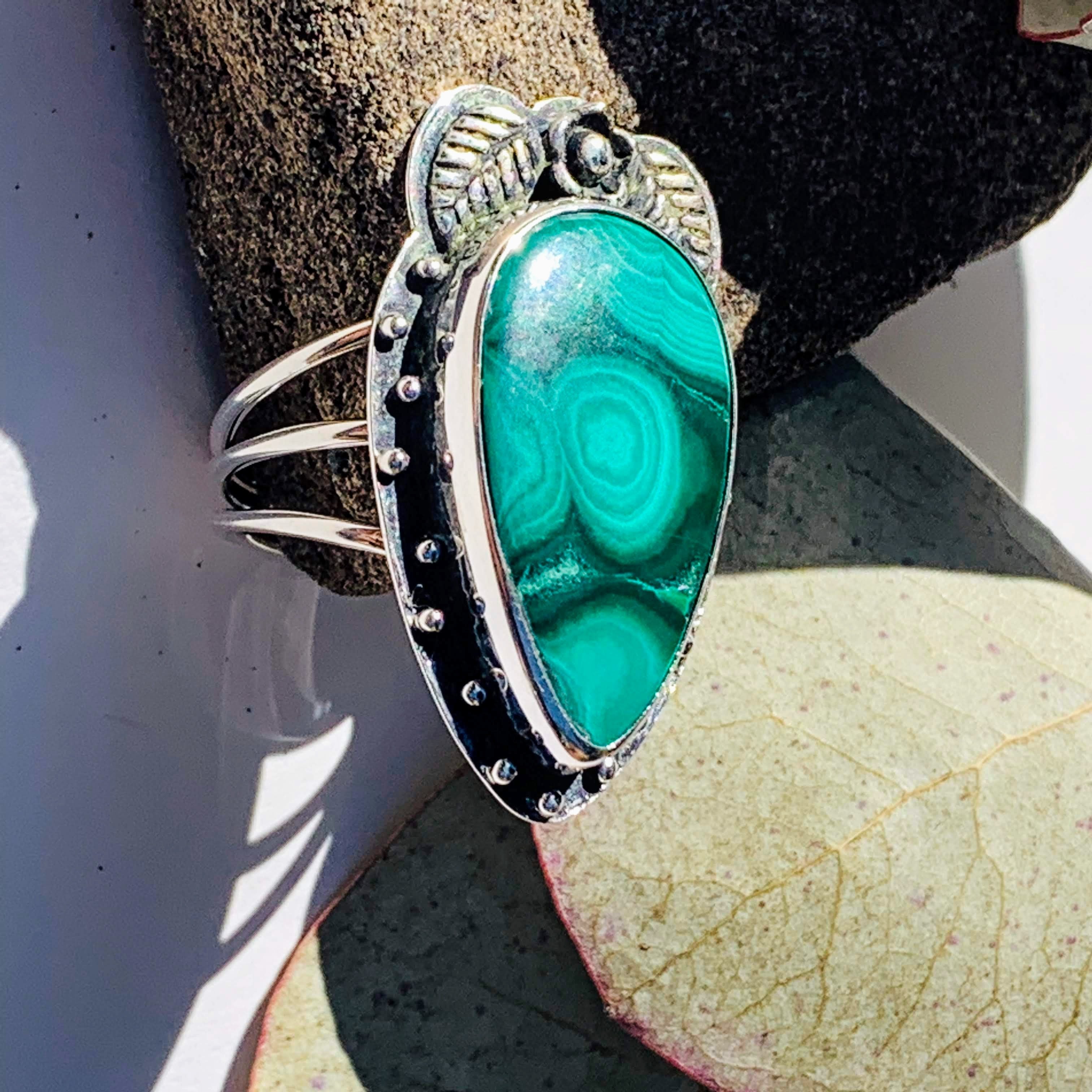 Chunky Flower Design~ Delightful Green Patterns Malachite Sterling Silver Ring (Size 8.5) - Earth Family Crystals
