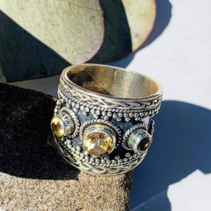 Gorgeous Chunky Golden Sparkle Faceted Citrine Ring in Sterling Silver (Size 9) - Earth Family Crystals