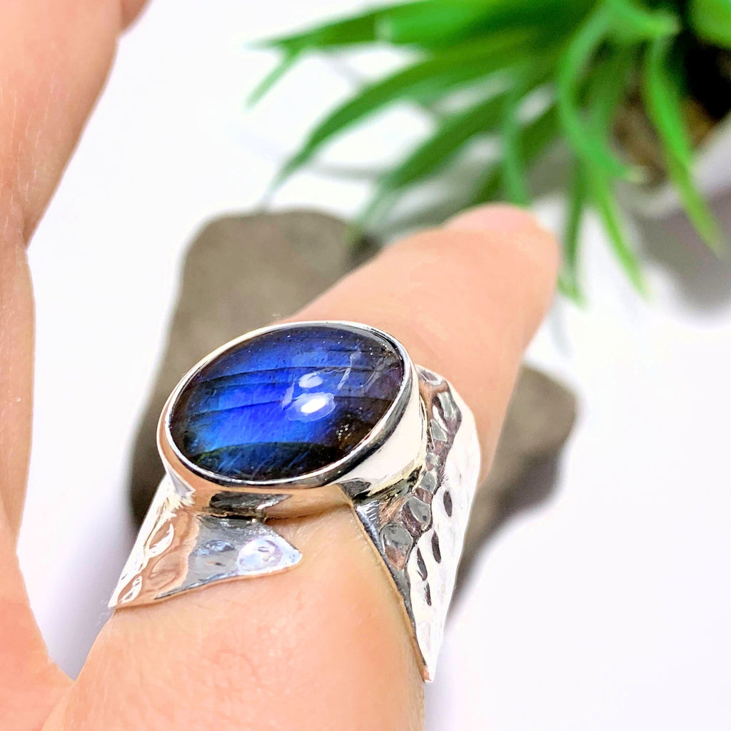 Pretty Royal Blue Flashes Labradorite Sterling Silver Ring (Size 7.5) - Earth Family Crystals