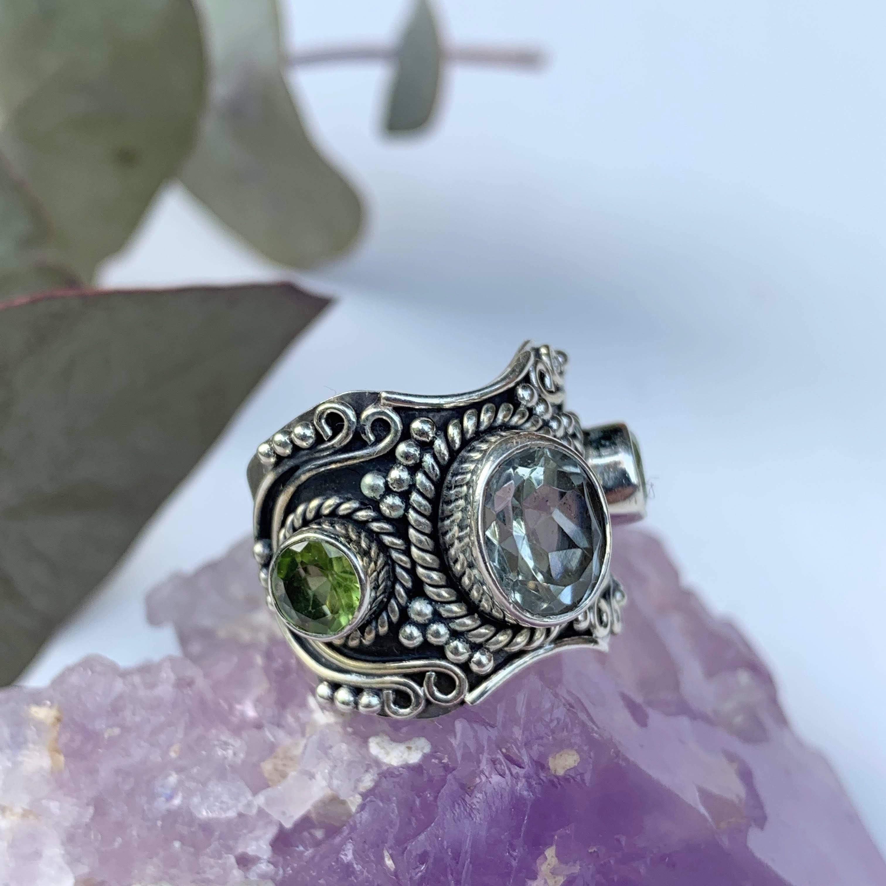 Antique Style Faceted Blue Topaz & Peridot Ring in Sterling Silver (Size: 6) - Earth Family Crystals