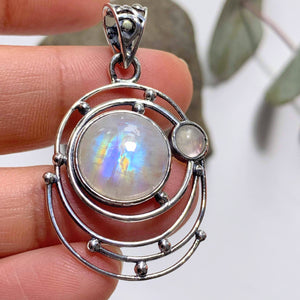 Pure Serenity Rainbow Moonstone Sterling Silver Pendant (Includes Silver Chain)