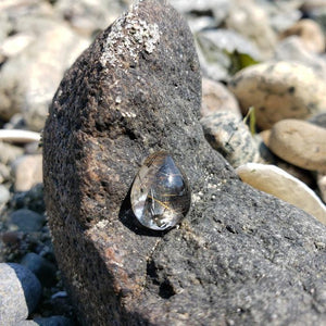 Shiny Tourmalated Quartz Cabochon in Collectors Box Ideal for Crafting