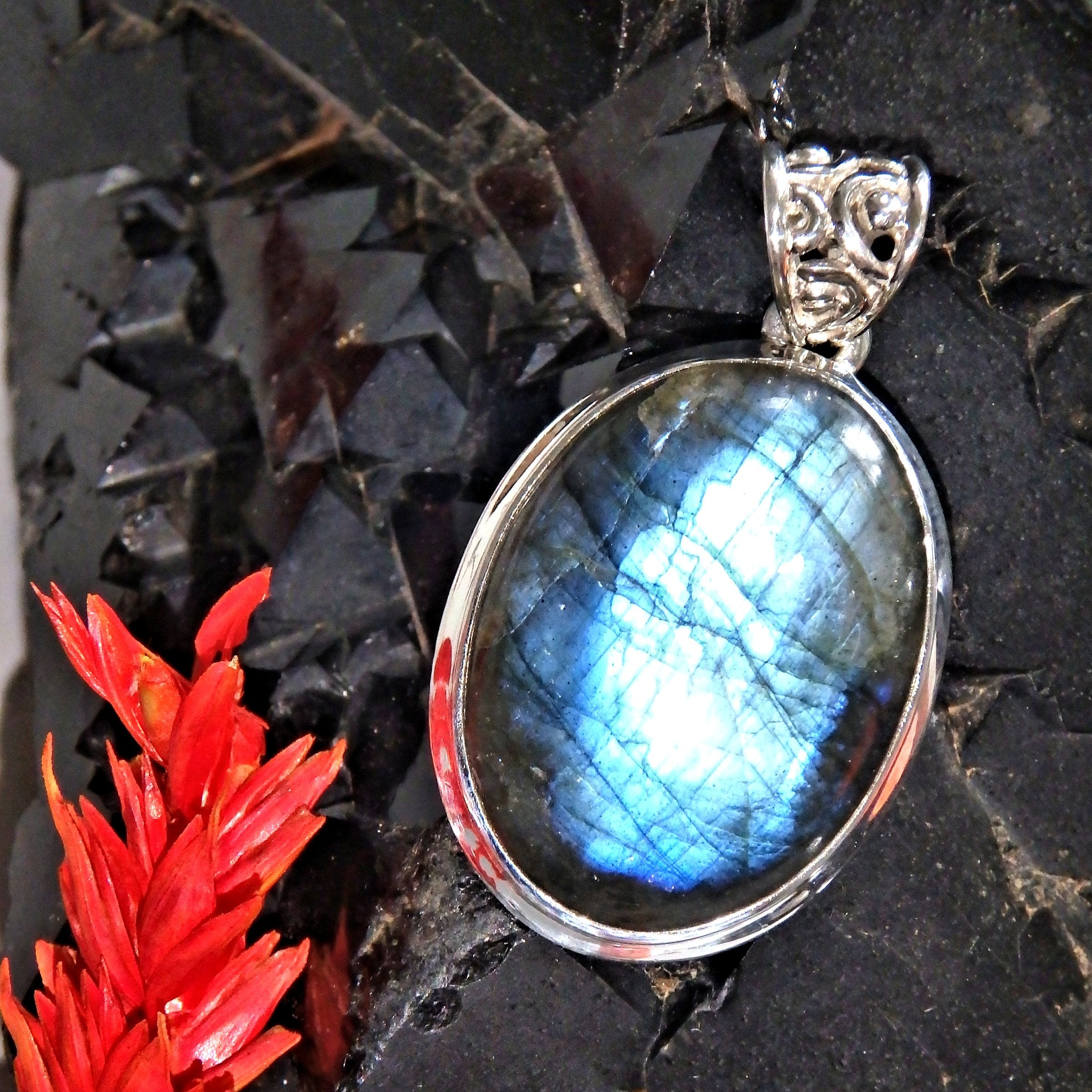 Optical Blue & Green Flash Labradorite Pendant in Sterling Silver ( Includes Silver Chain)1