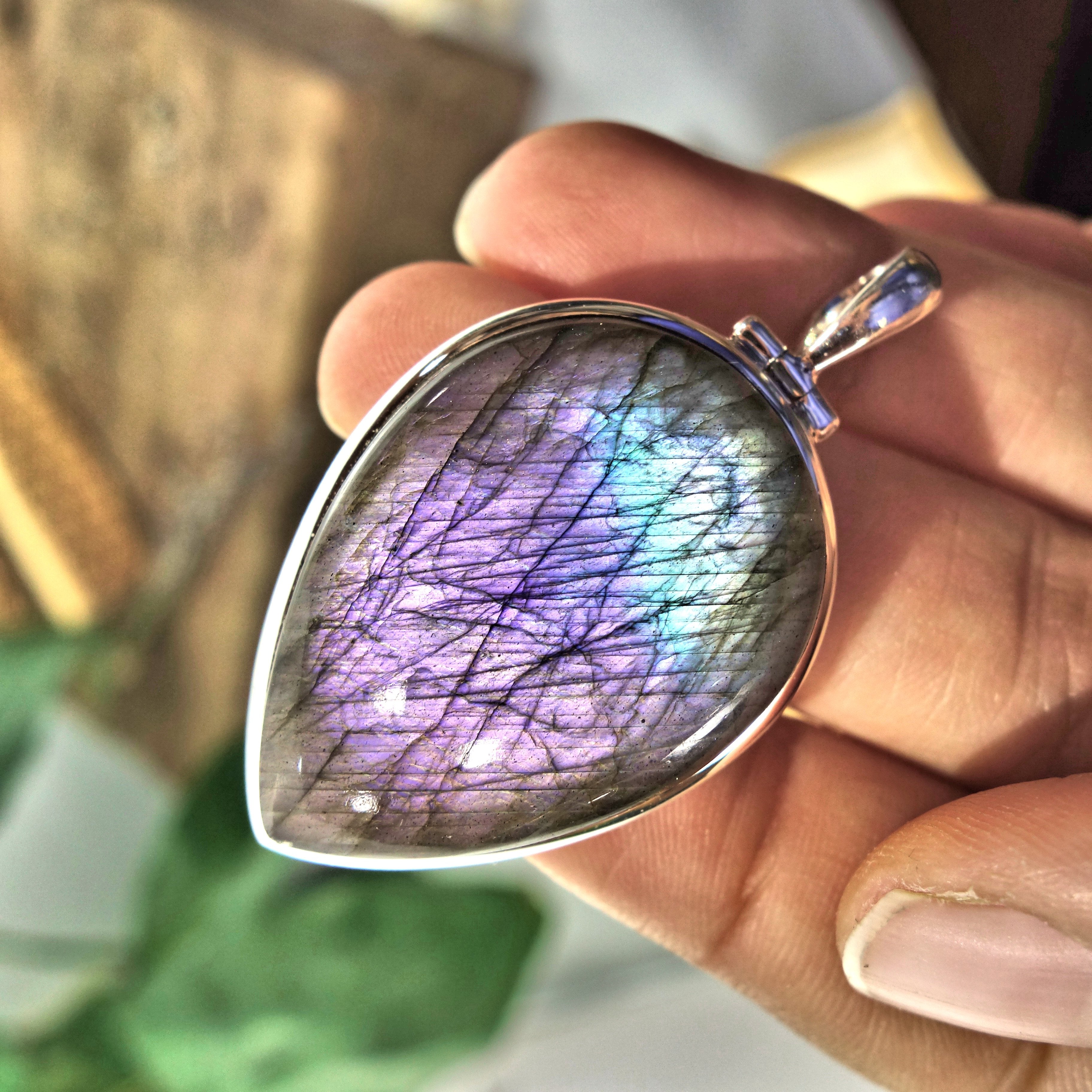 Rare! Lovely Purple & Blue Flashes Labradorite Pendant in Sterling Silver (Includes Silver Chain)