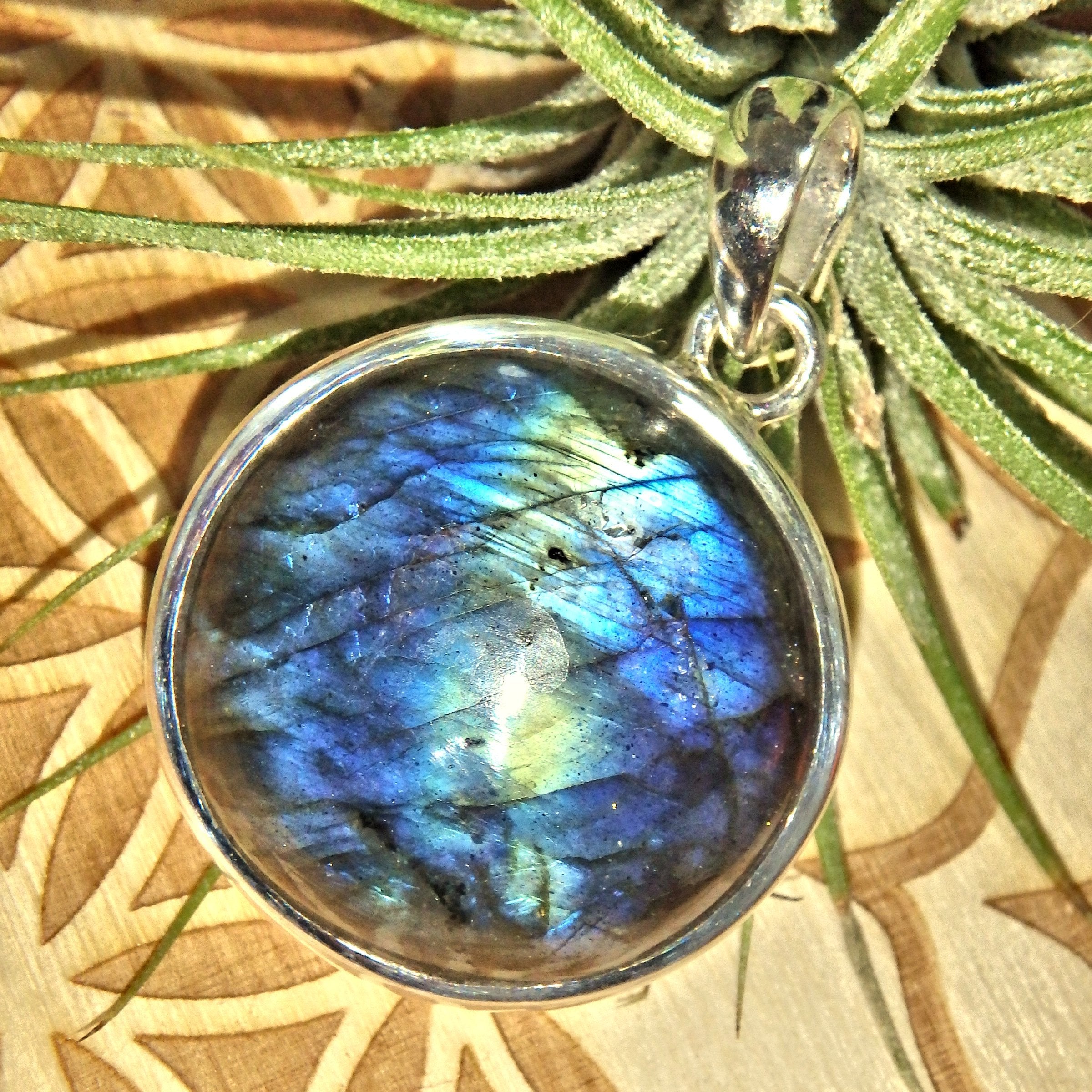 Full Moon Brilliance Labradorite  Pendant in 925 Silver (Includes Silver Chain) - Earth Family Crystals