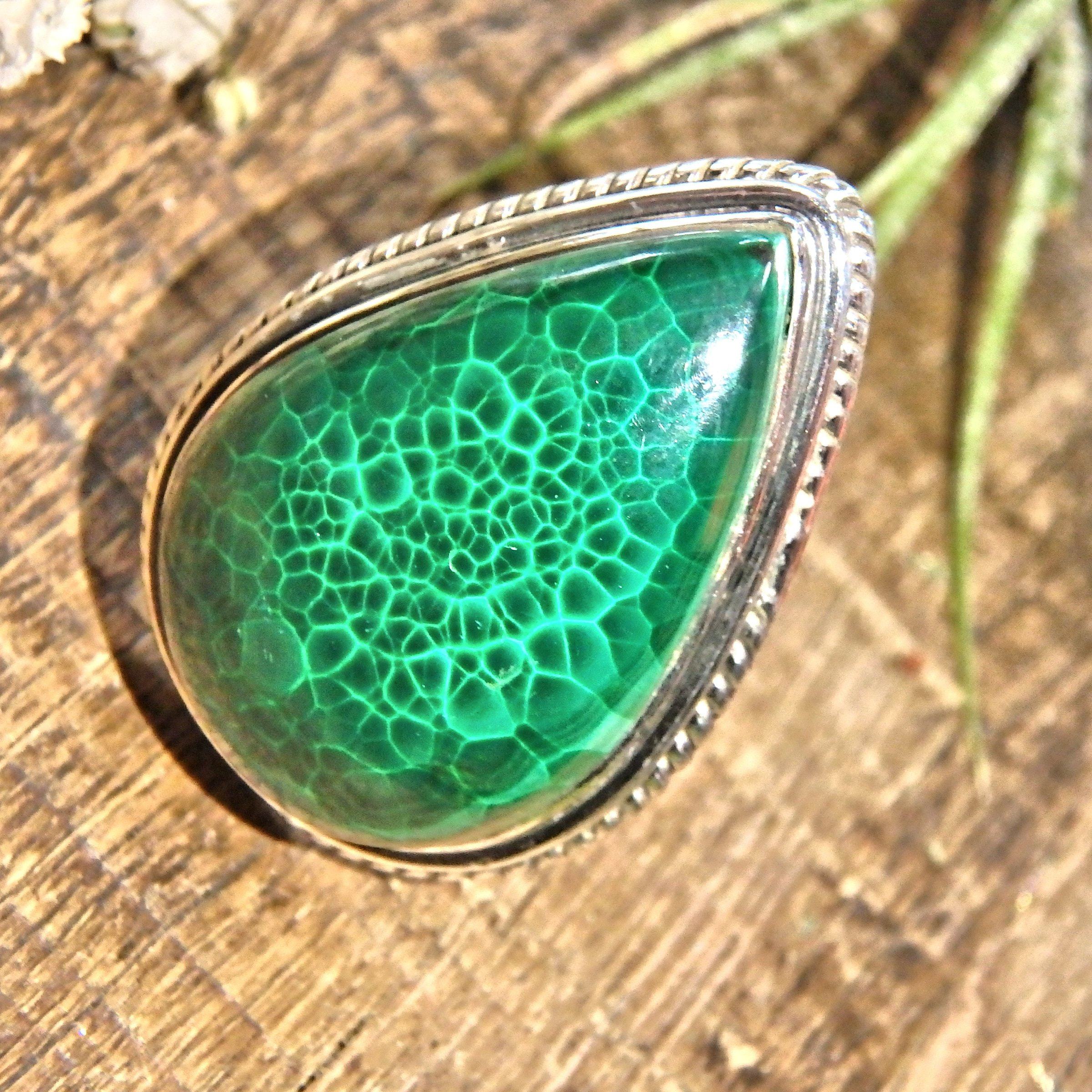 Delightful Green Patterns Malachite Sterling Silver Ring (Size 6) - Earth Family Crystals