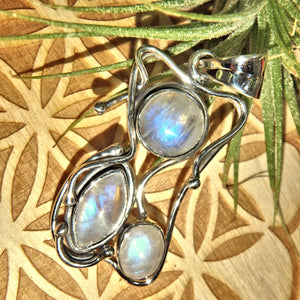 Stunning Rainbow Moonstone Gemstone Pendant in 925 Silver (Includes Silver Chain) - Earth Family Crystals