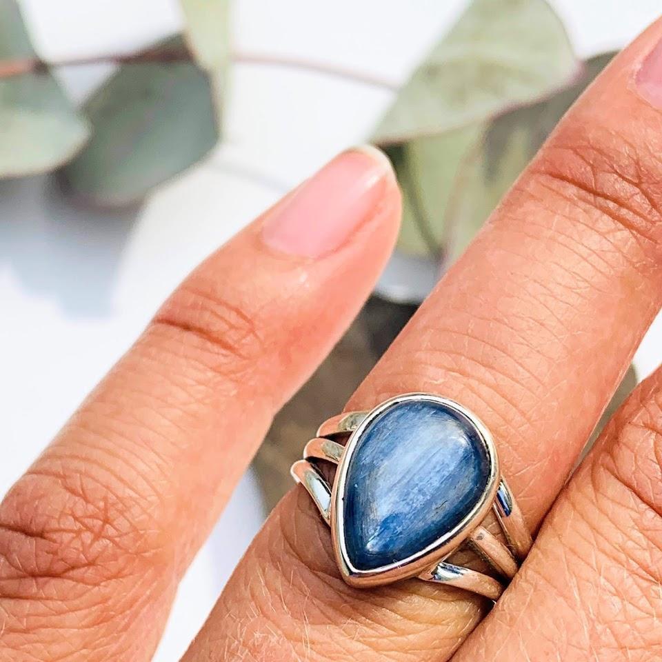 Cute Dancing Silver Sheen Blue Kyanite Sterling Silver Ring (Size 6) - Earth Family Crystals