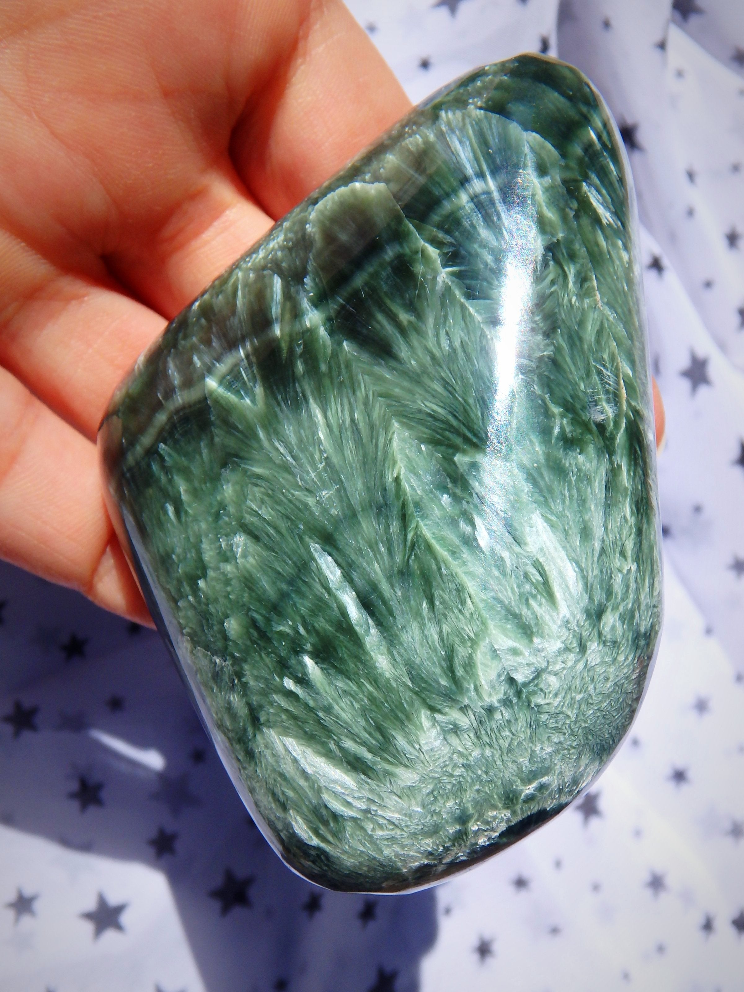 Gorgeous Deep Green Angel Wings & Flower Patterns Seraphinite Specimen - Earth Family Crystals