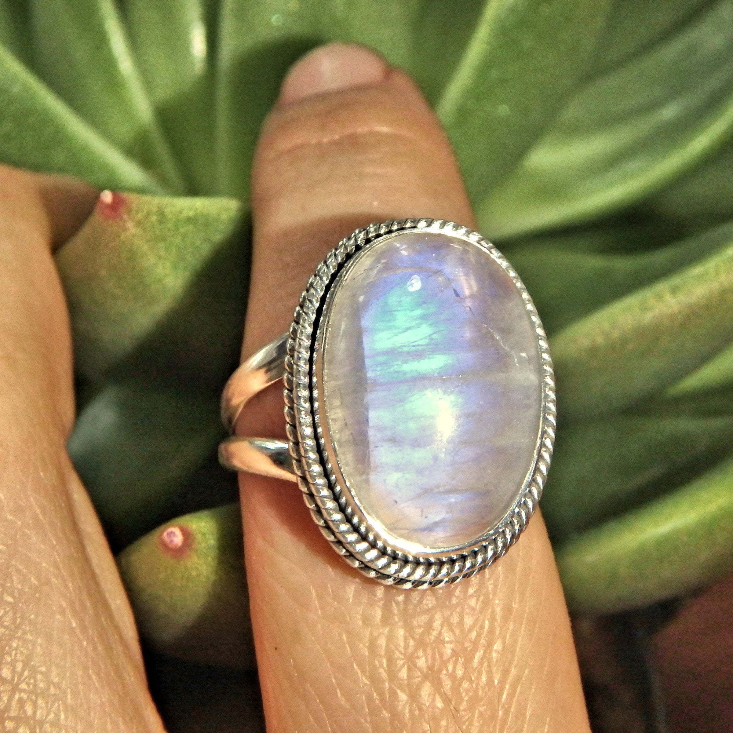 Optical Royal Blue Flashes Rainbow Moonstone Ring in Sterling Silver (Size 8)