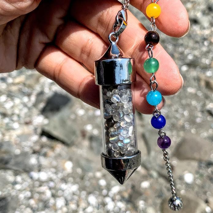 3 in 1 Rainbow Labradorite Crystal Chips Point Pendulum With Detachable Chakra Bead Chain (Use as a  Pendant, Bracelet & Pendulum) - Earth Family Crystals