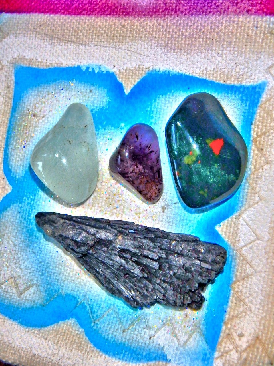 The Crystal Healers Kit (Includes: Auralite-23, Prehnite, Bloodstone, Black Kyanite) - Earth Family Crystals