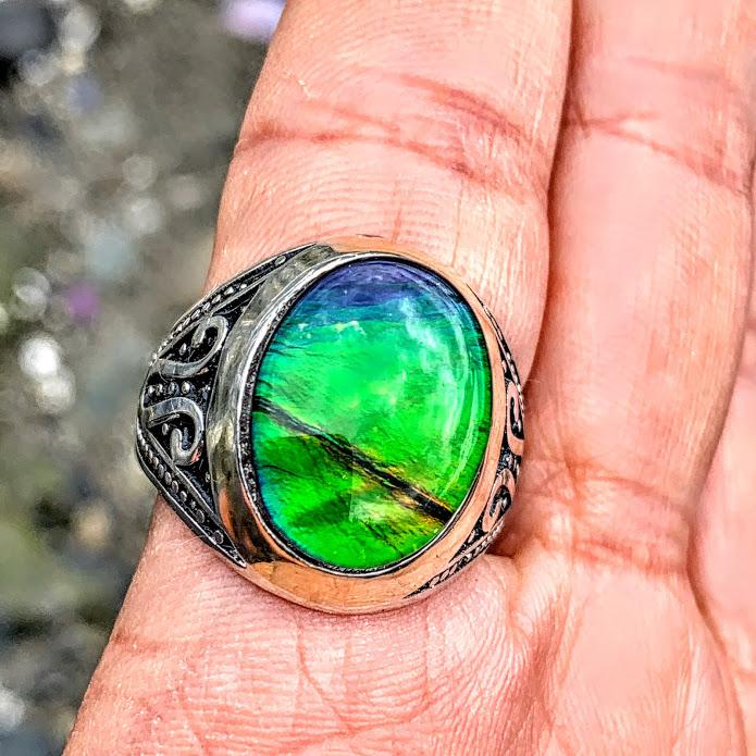 High Grade Quartz Capped Alberta Ammolite Ring in Sterling Silver (Size 11)