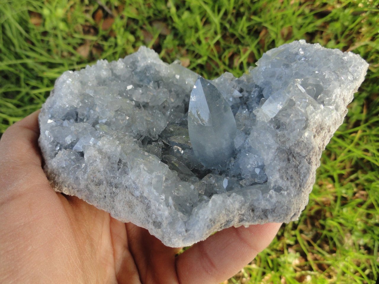 Sparkling Soft Blue CELESTITE CLUSTER ~ Accessing Angelic realms, Calming, Clear communication* - Earth Family Crystals