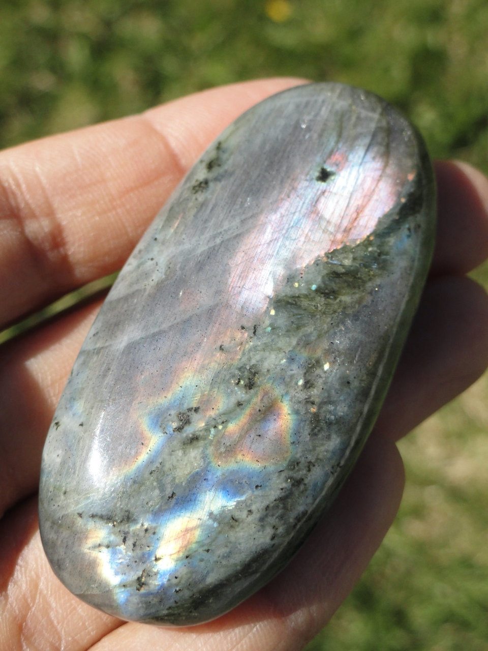 Multi Flash LABRADORITE PALM STONE* - Earth Family Crystals