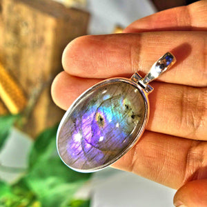 Rare! Pretty Purple & Blue  Flashes Labradorite Pendant in Sterling Silver (Includes Silver Chain)