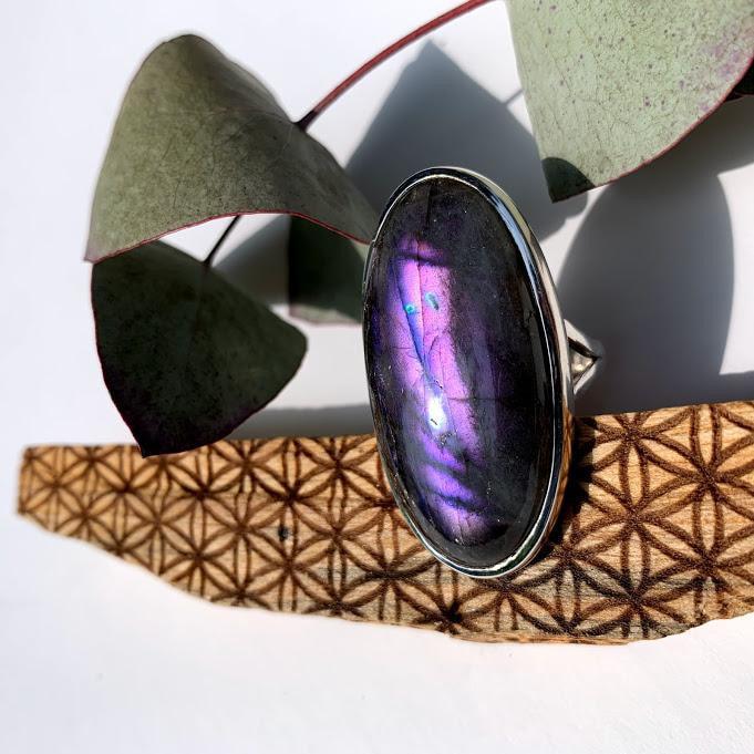 Chunky & Rare Jelly Purple Labradorite Gemstone Ring in Sterling Silver (Size 11) - Earth Family Crystals