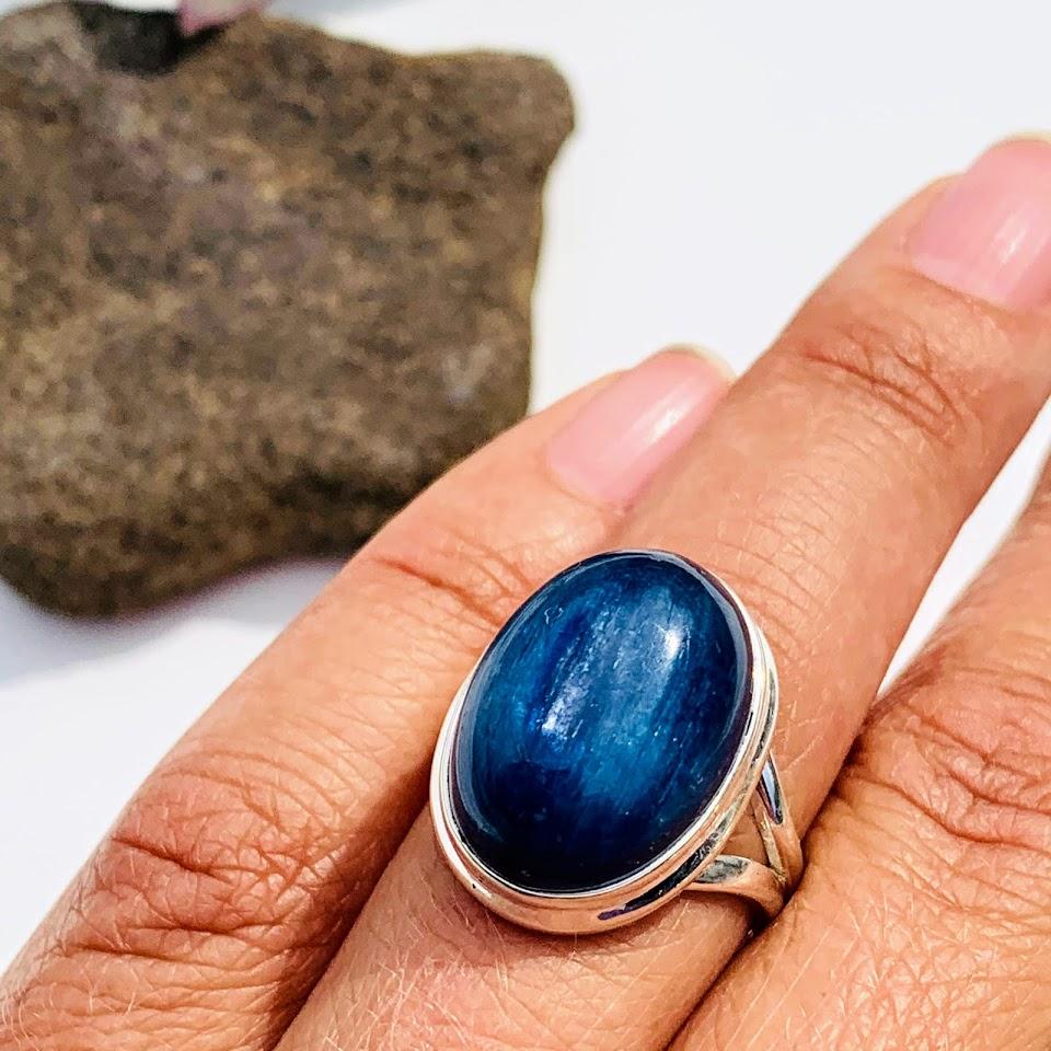Fabulous Color Depth~Deep Blue Kyanite Sterling Silver Ring (Size 7) - Earth Family Crystals
